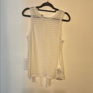 Lululemon Meet Halfway Tank 6 NWT